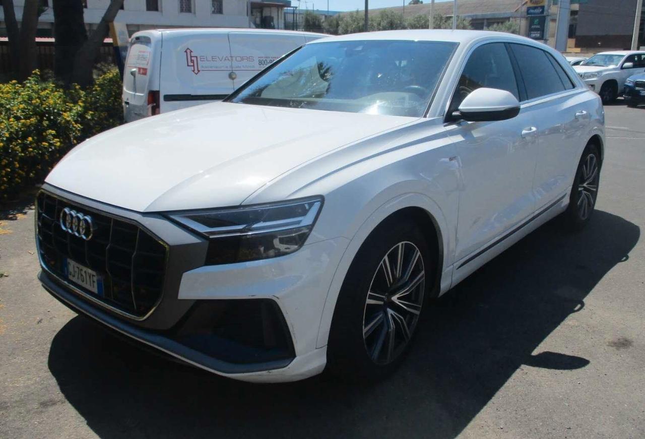 Audi Q8 50 TDI 286 CV quattro S-line