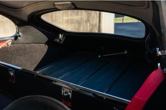 Jaguar E-Type 1 ° Serie 3.8 TARGA ORO 2025