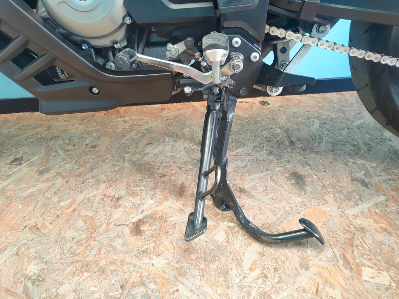 Suzuki V-Strom 650 XT - Tris bauletti