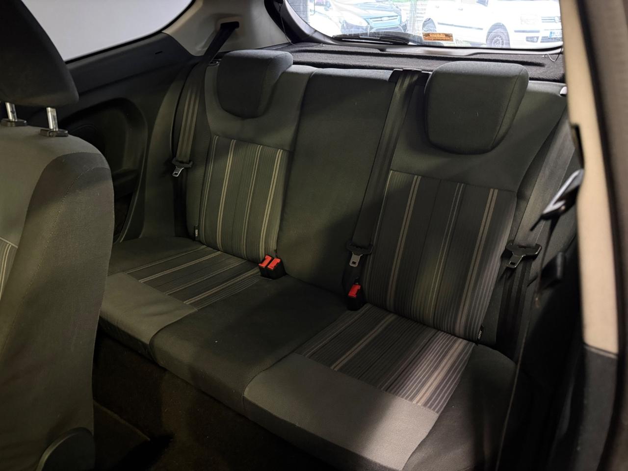 Ford Fiesta 1.4 3 porte Bz.- GPL Titanium