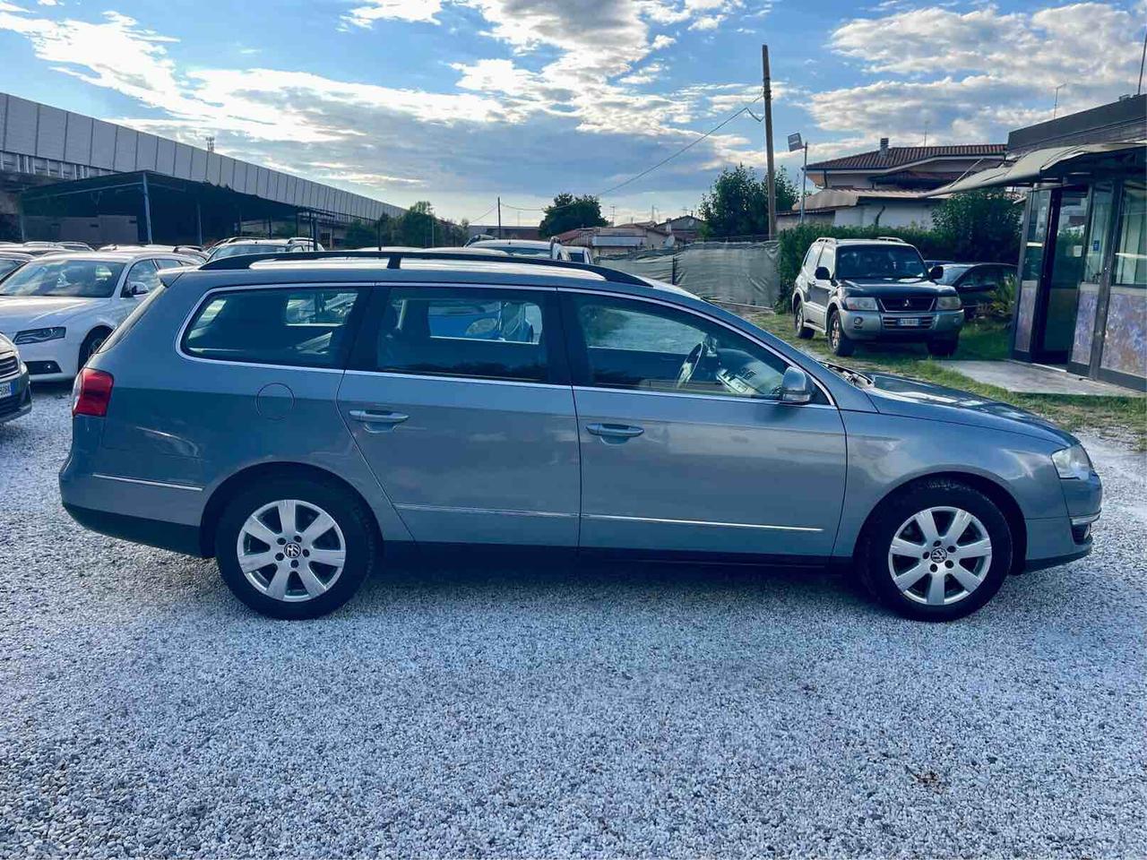 VOLKSWAGEN PASSAT - SOLO 99 000 KM - UNICO PROPRIETARIO
