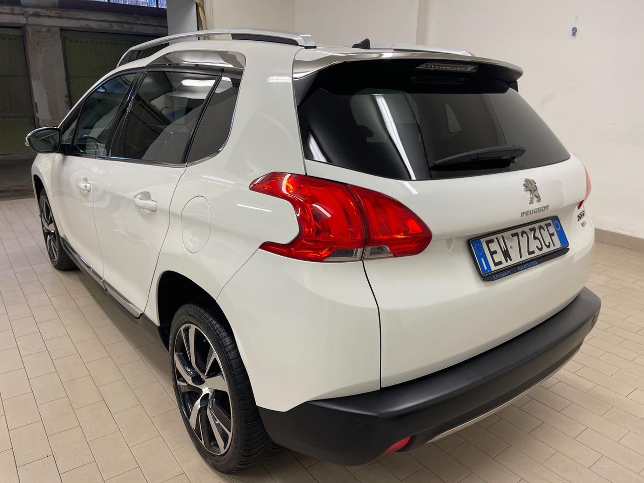 Peugeot 2008 1.6 e-HDi 115 CV Stop&Start Allure
