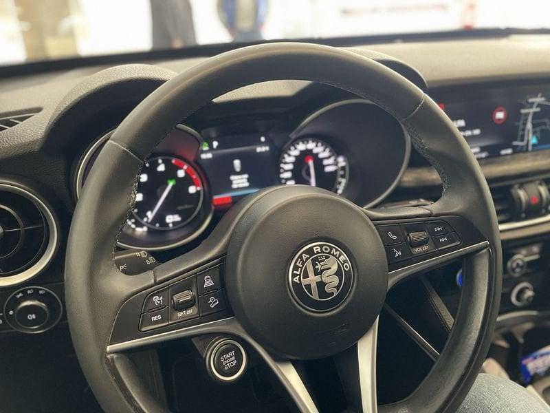Alfa Romeo Stelvio 2.2 Turbo Diesel 190CV AT8 Q4 Executive