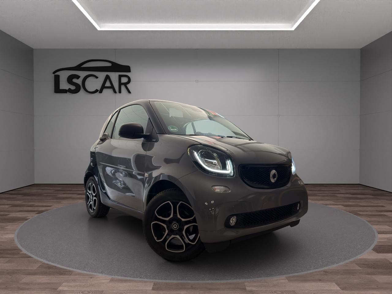 Smart forTwo 0.9 turbo Passion 90cv - Unico proprietario - Cerchi in lega - Luci Led - Tetto panoramico - Sedili riscaldatili - Bracciolo centrale