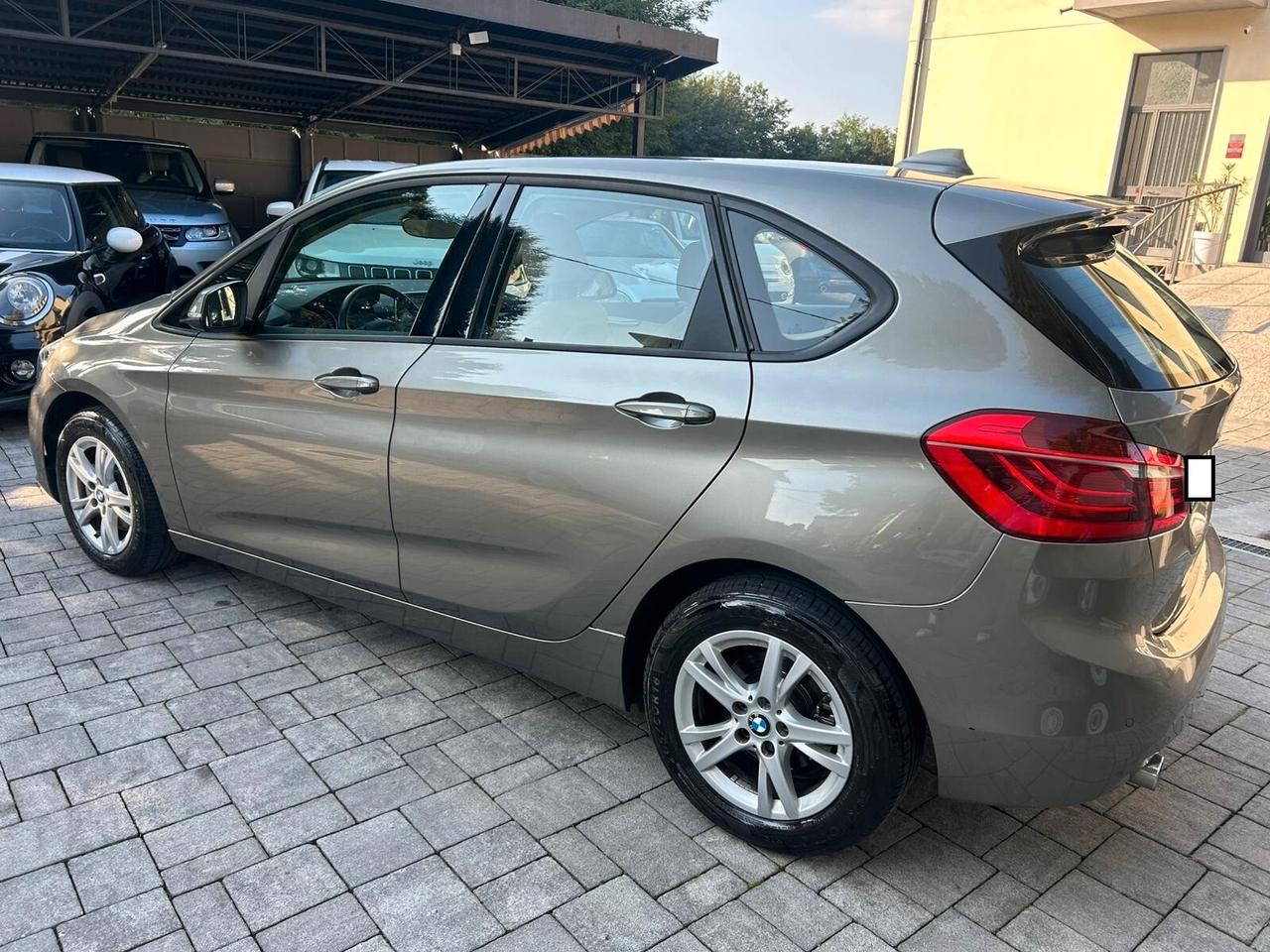 Bmw 16d Active Tourer Auto NAVI PELLE PDC