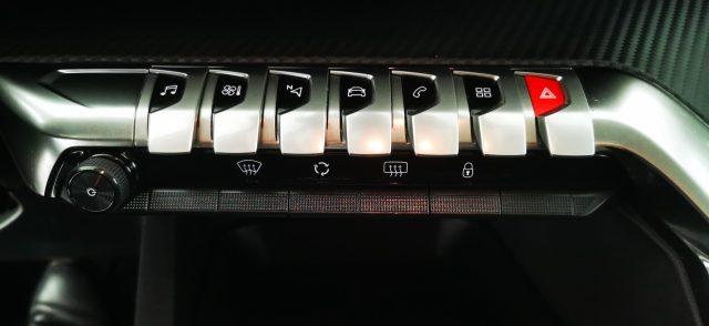 PEUGEOT 5008 BlueHDi 130 S&S EAT8 Active Business