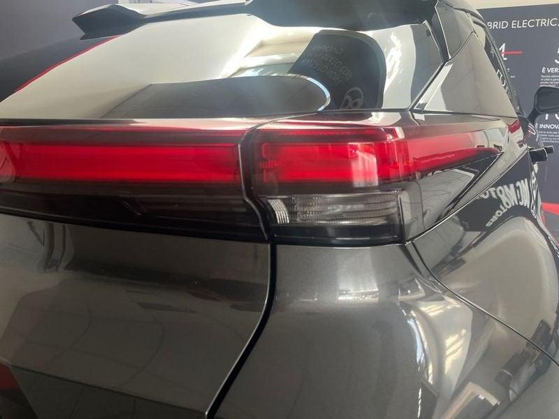 Toyota C-HR 1.8 HV E-CVT Trend