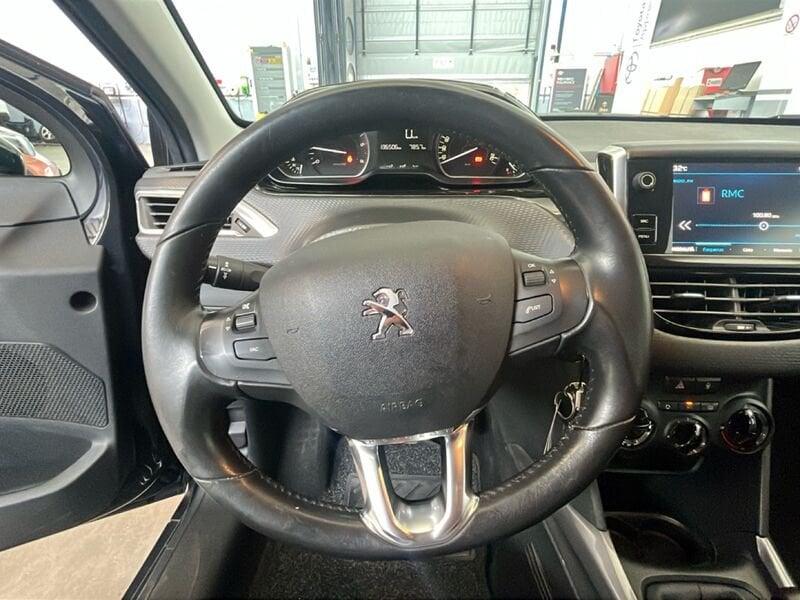 Peugeot 2008 BlueHDi 100cv Allure