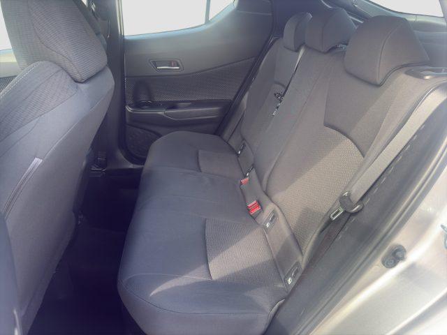 TOYOTA C-HR C-HR 1.8 Hybrid E-CVT Business