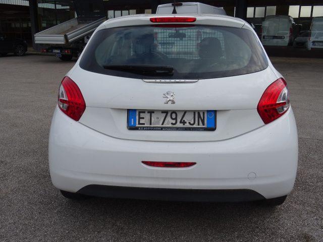 PEUGEOT 208 1.4 8V HDi 68CV 5p. Van Pack 2POSTI