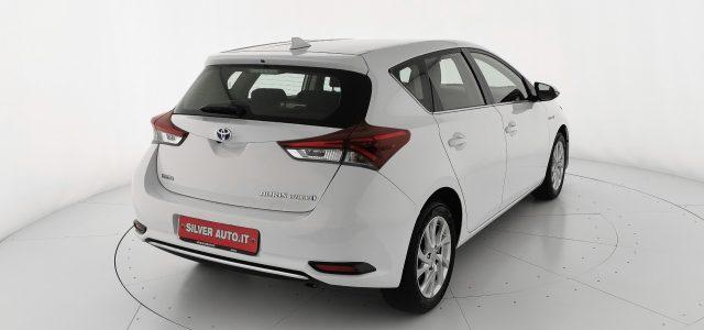 TOYOTA Auris 1.8 Hybrid Business