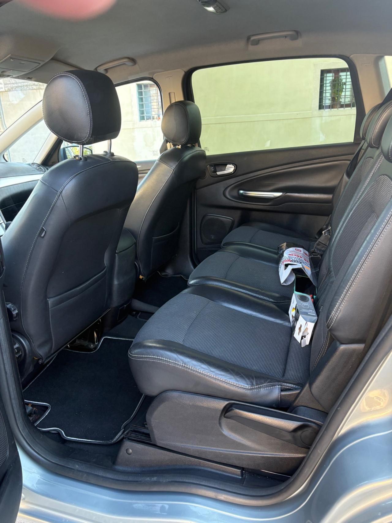Ford S-Max 2.0 TDCi Titanium 7 posti gancio t