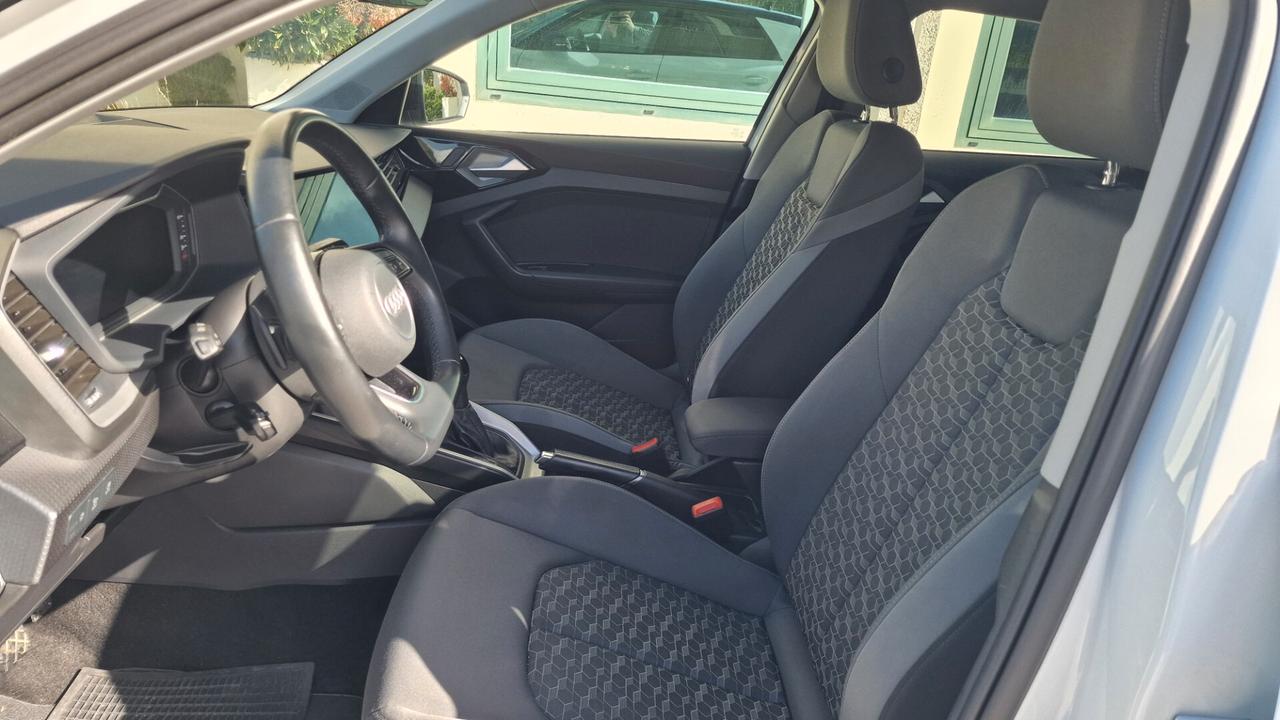 Audi A1 1.0 TFSI S-TRONIC S-LINE 116CV