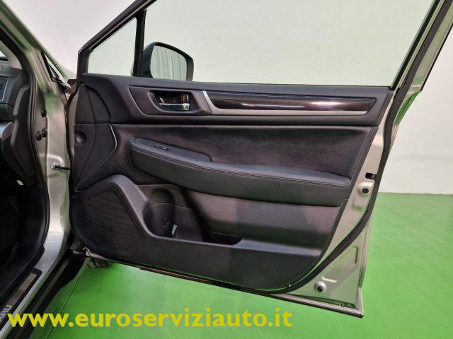 SUBARU OUTBACK 2.0d-S Lineartronic Unlimited