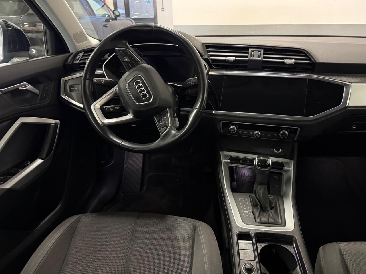 Audi Q3 35 TDI quattro S tronic Business Advanced