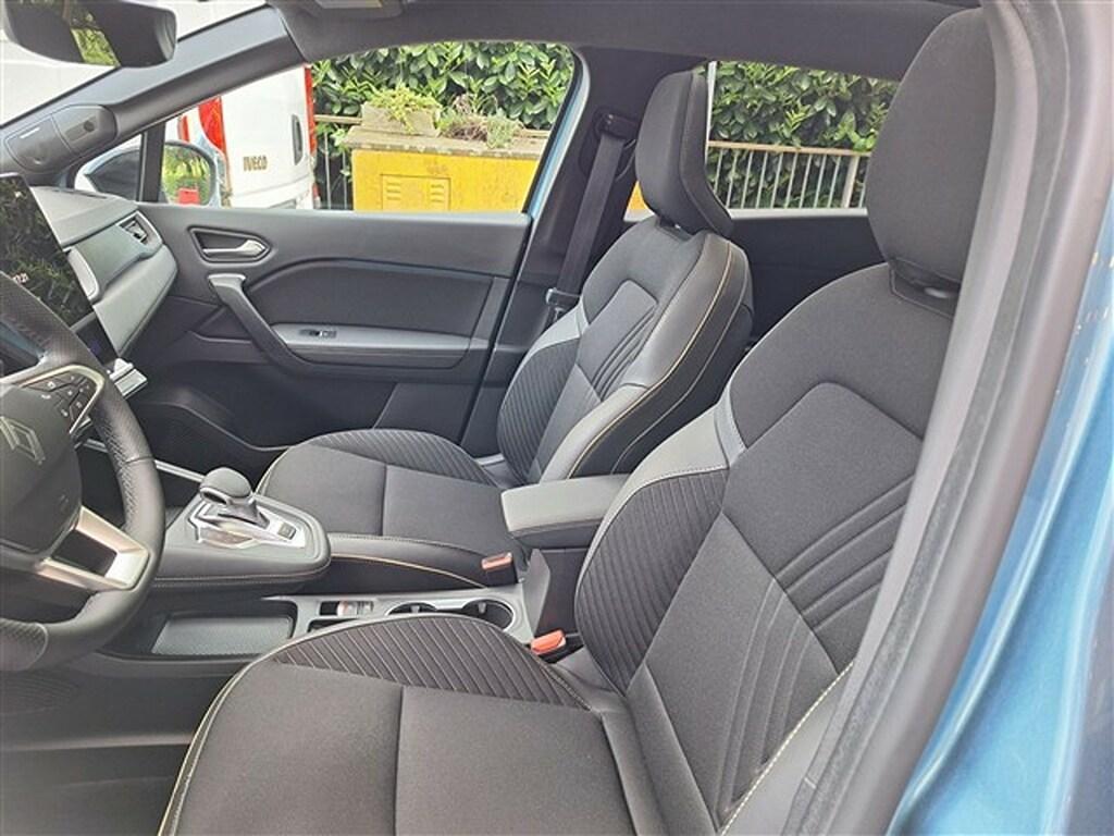 Renault Captur 1.6 E-Tech full hybrid Iconic Auto