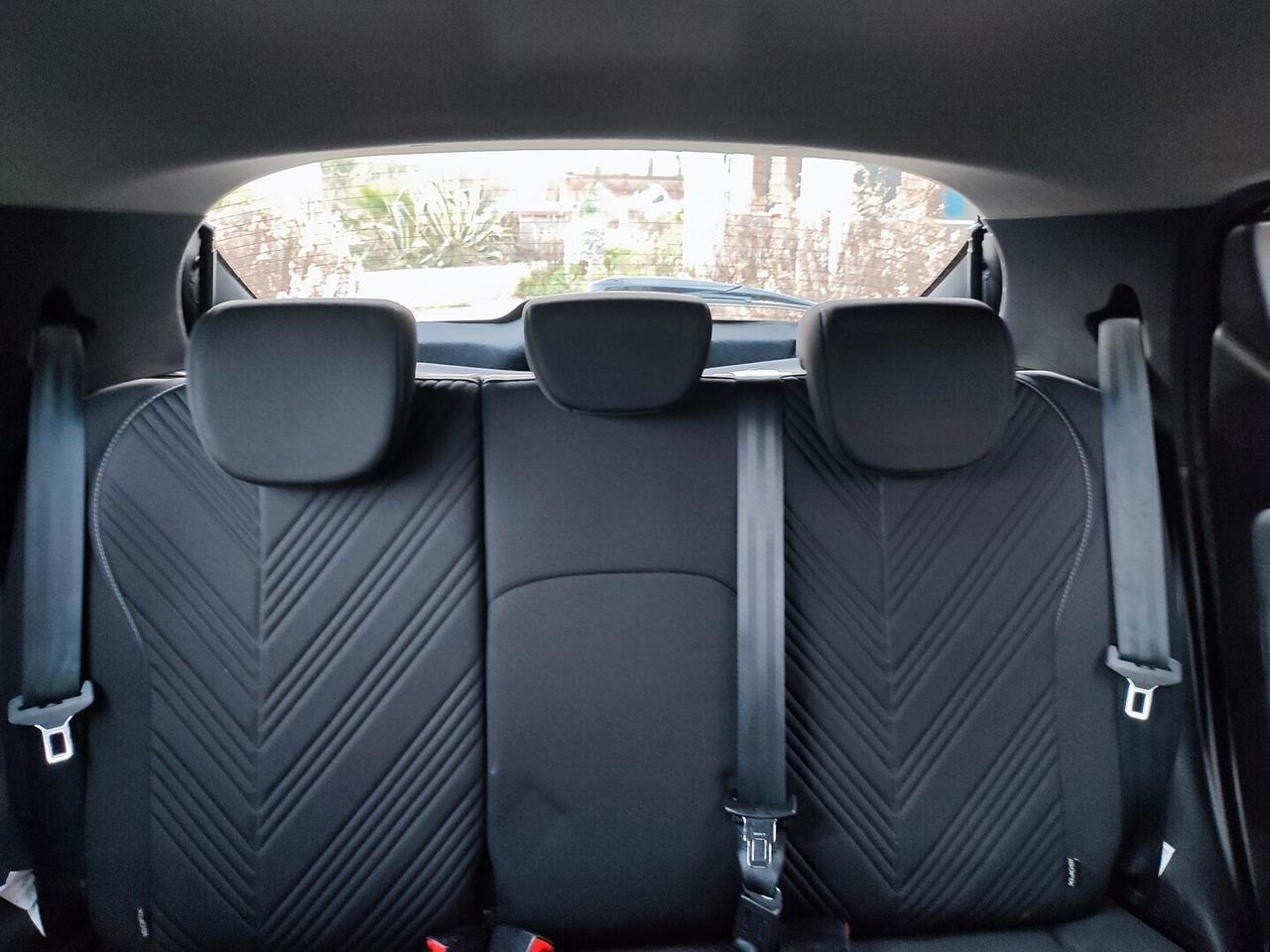 Lancia Ypsilon GOLD HYBRID 1.0 FIREFLY 70 CV S&S 6 MARCE CARPLAY