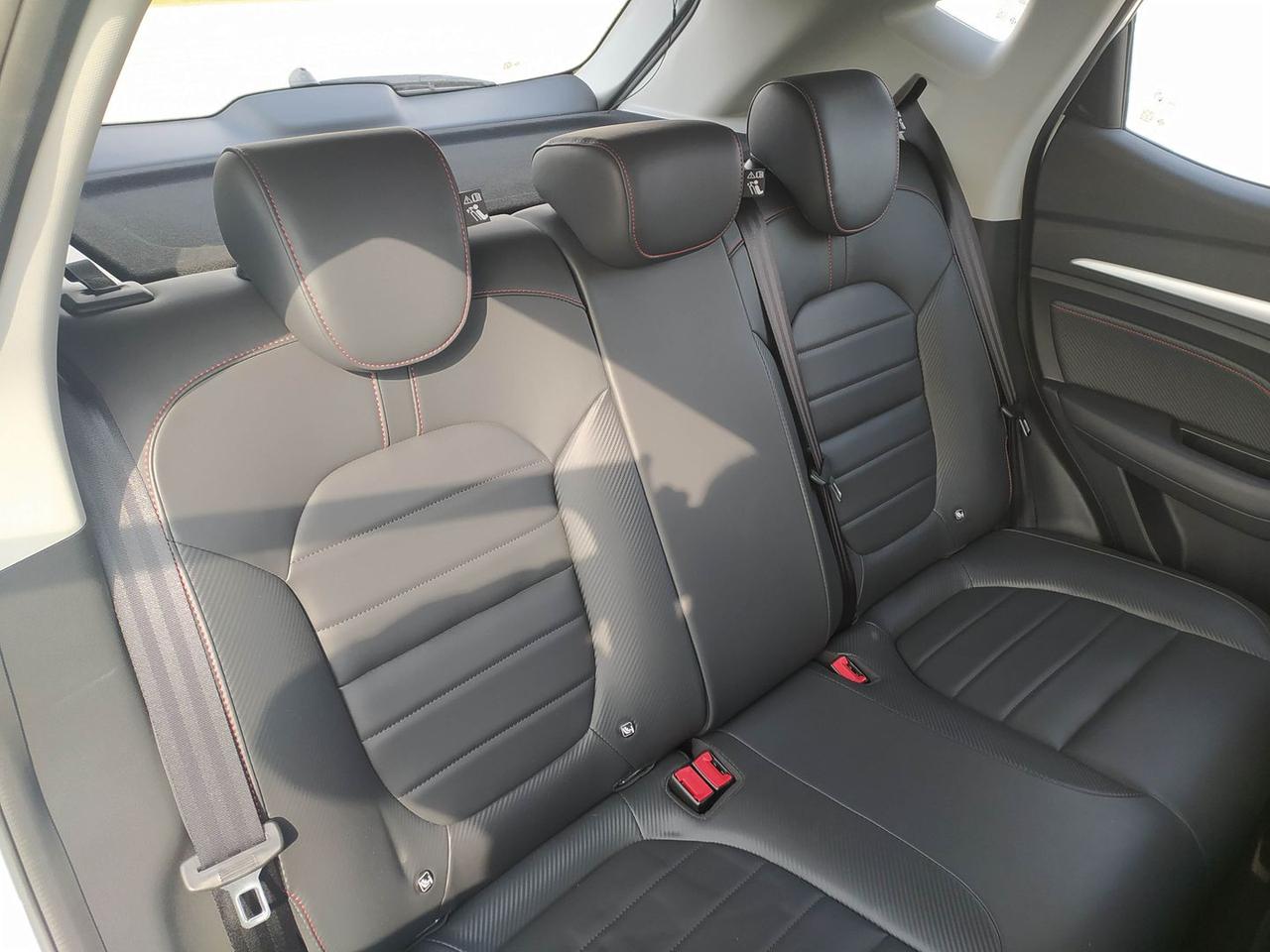 Mg ZS Luxury 1.5 VTi-TECH #9925