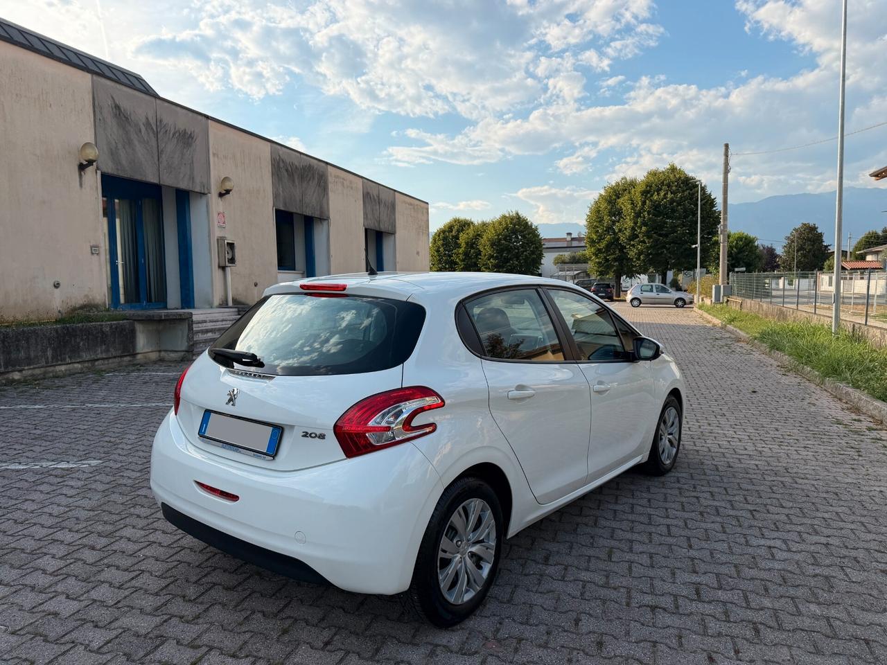 Peugeot 208 1.4 HDi Allure 36000 km!