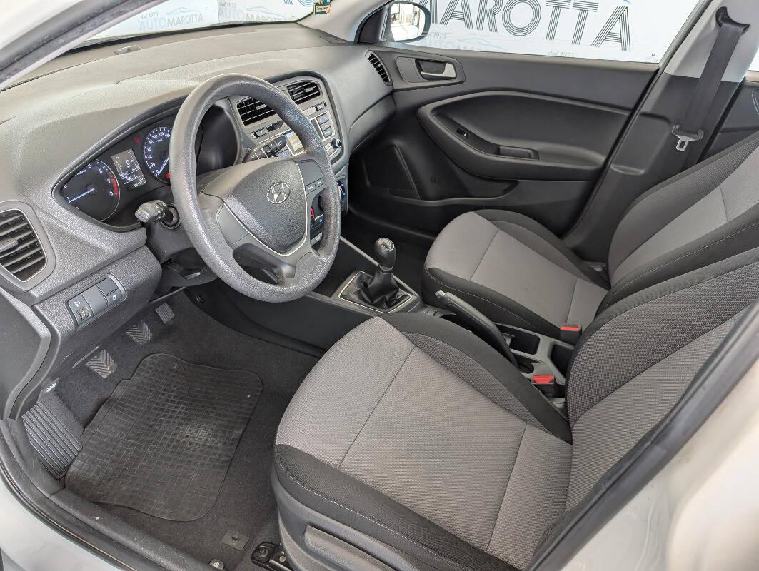 Hyundai i20 1.2 Classic econext 75cv 5p