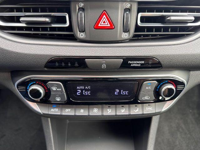 HYUNDAI i30 1.5 T-GDI DCT 48V - CARPLAY - CAM - PADDLE