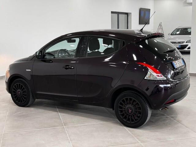 Lancia Ypsilon 1.2 69 CV 5 porte Platinum