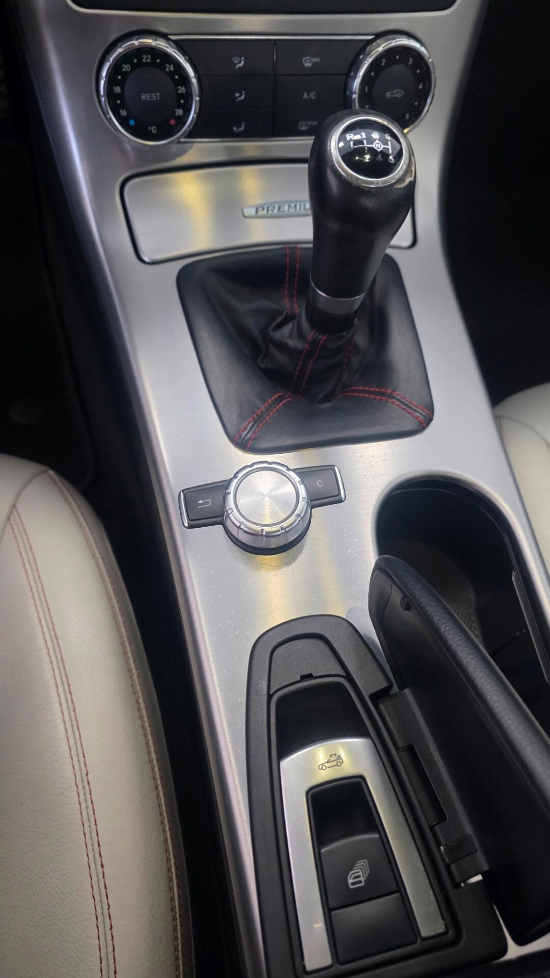 Mercedes-benz SLK 200 Premium