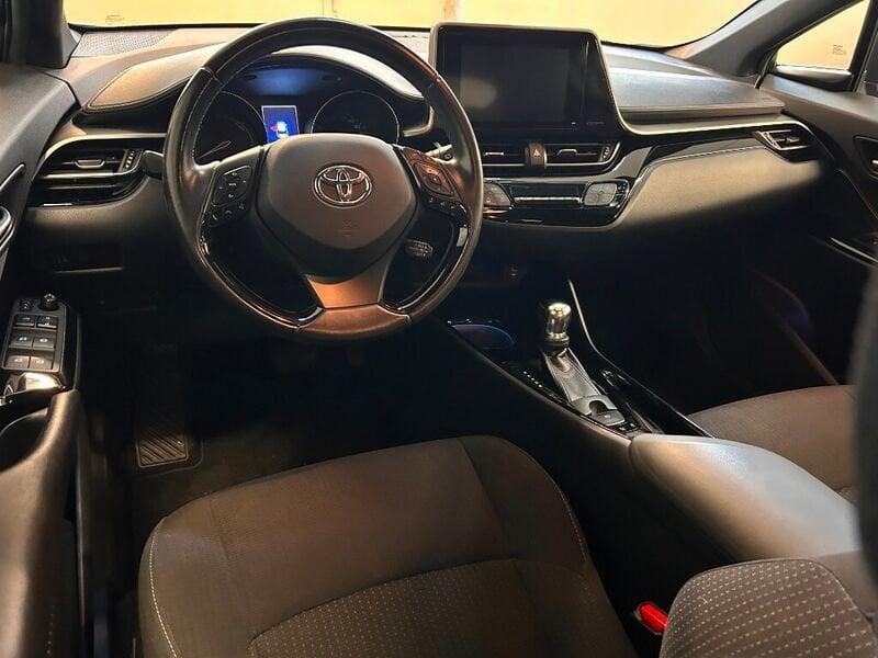 Toyota C-HR 1.8 Hybrid E-CVT Trend