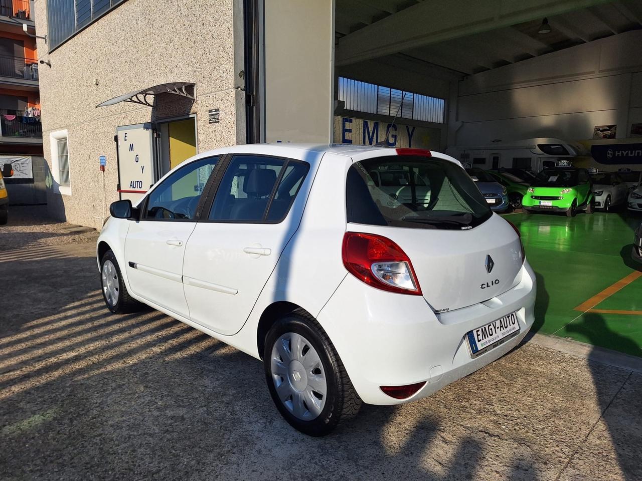 Renault Clio 1.2 16V 5 porte Dynamique