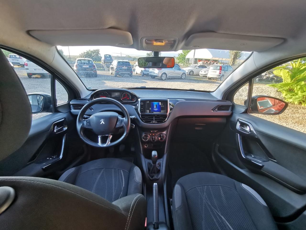 Peugeot 208 1.4 HDi 68 CV 5 porte Allure