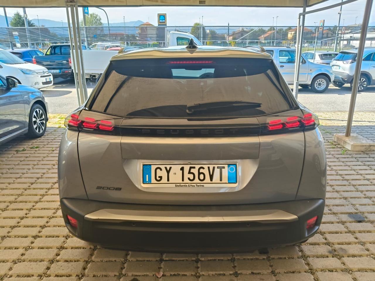Peugeot 2008 PureTech 100 S&S Allure