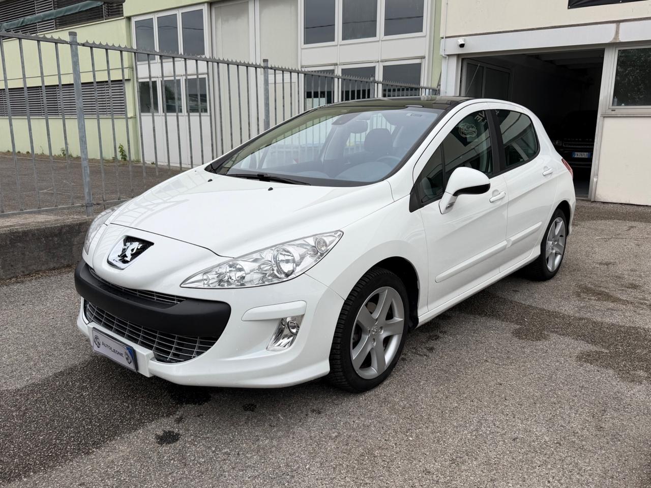 Peugeot 308 1.6 HDi 110CV 5p. Premium (6 Marce)