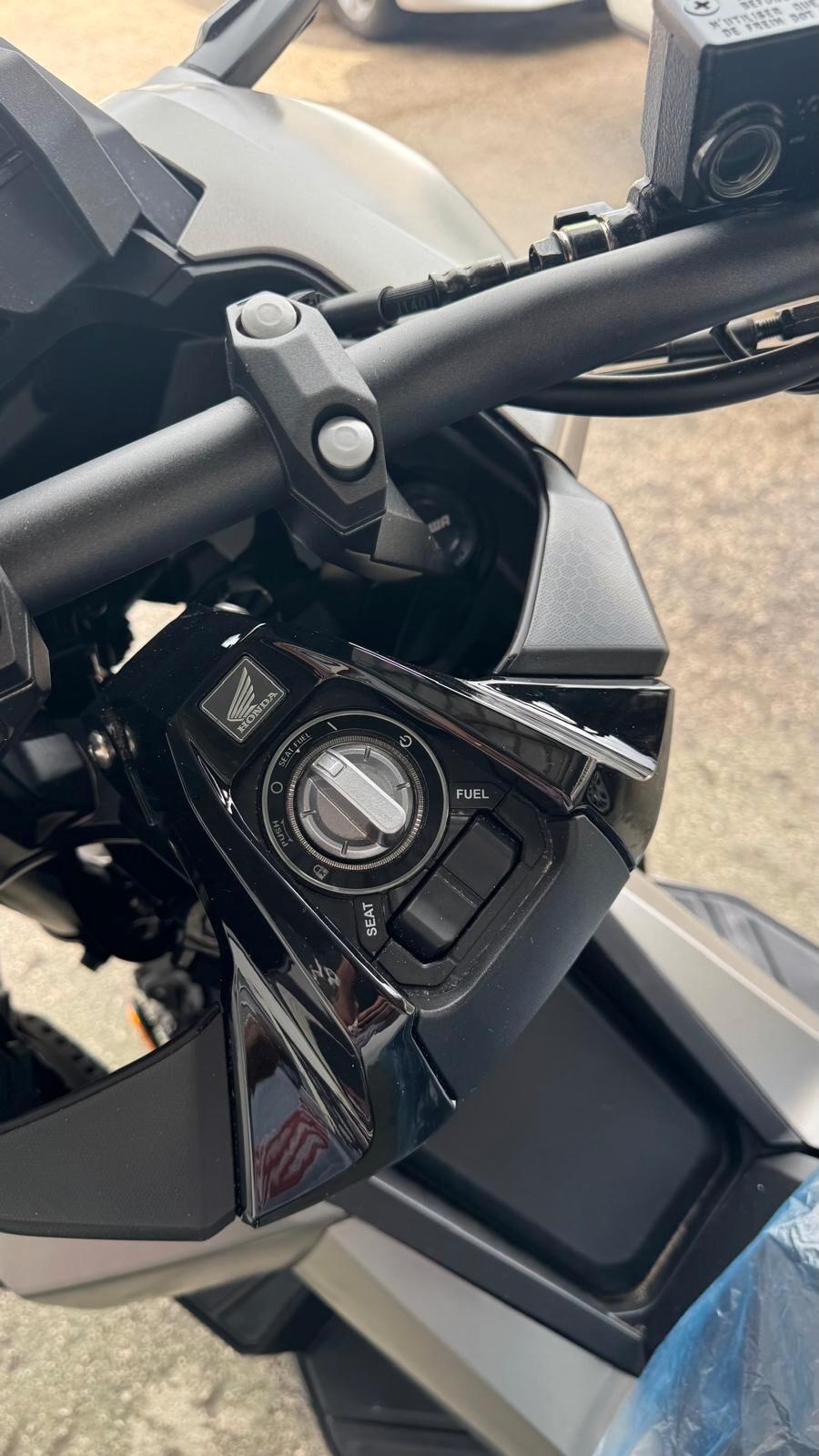 HONDA SDV 350 ABS MY25 NUOVO DA IMMATRICOLARE