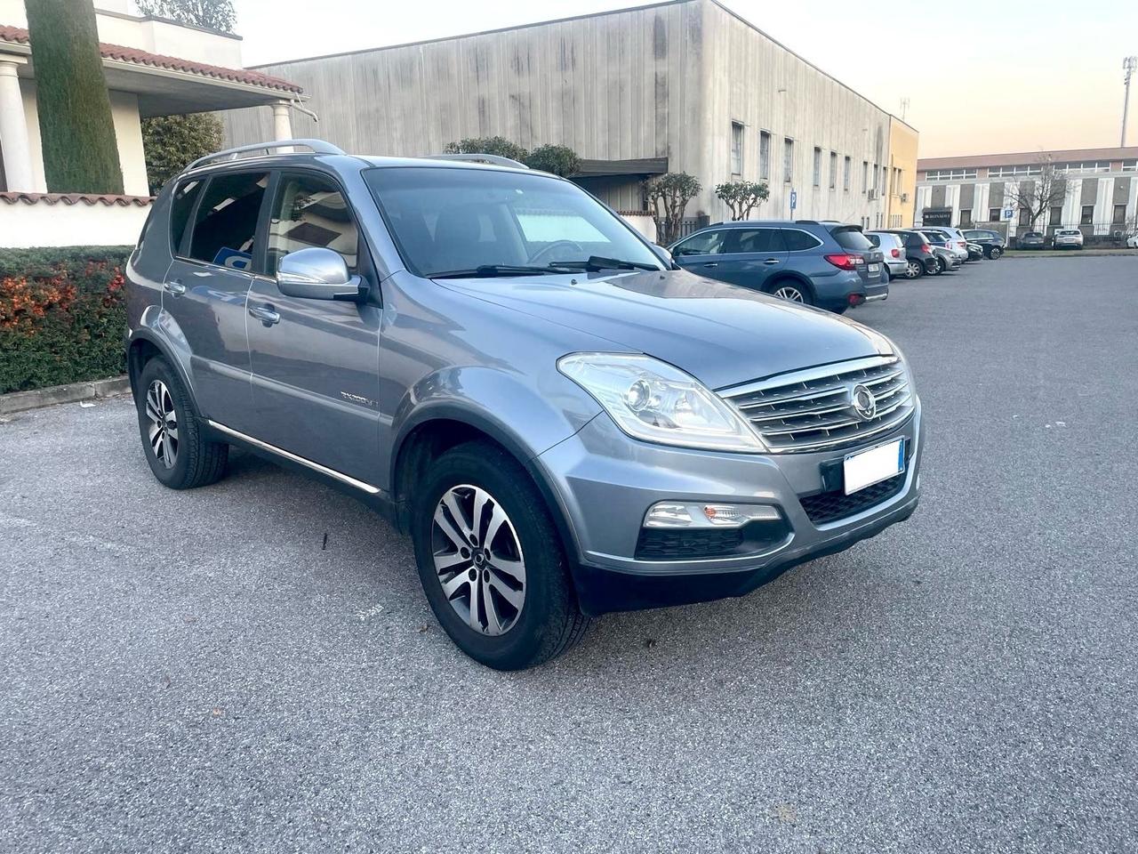 Ssangyong Rexton W 2.0 Xdi 4x4 2013