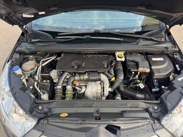 DS AUTOMOBILES DS 4 1.6 e-HDi 115 Chic OK NEOPAT