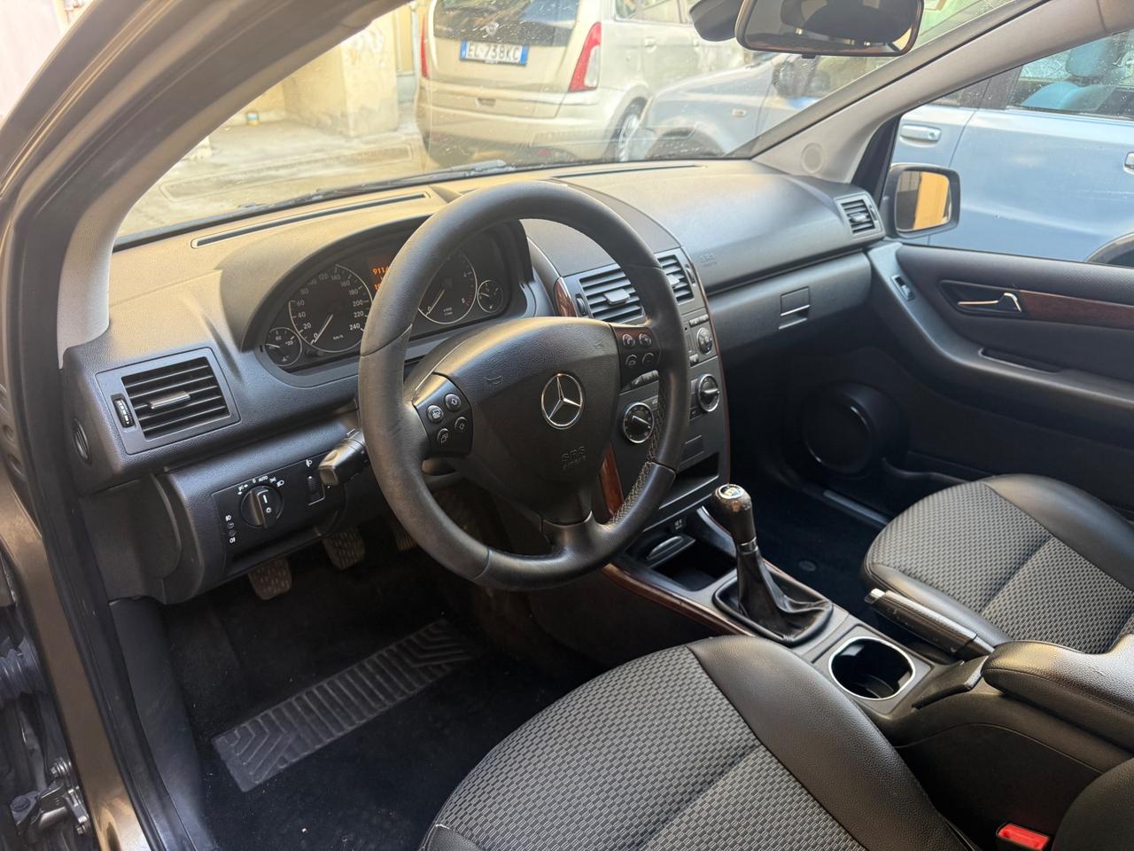 Mercedes Classe A Berlina A 180 cdi Avantgarde edition10