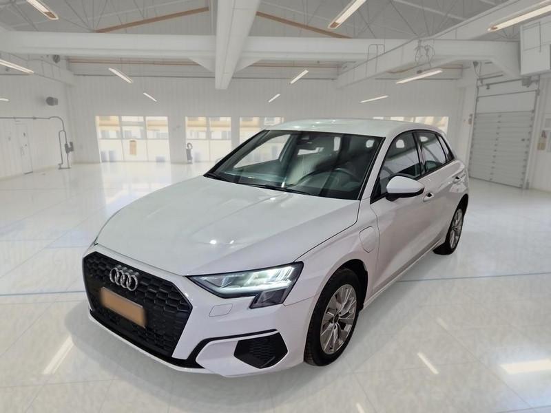 AUDI A3 SPORTBACK 40 TFSI E S TRONIC BUSINESS S.BACK 5 PORTE BERLINA