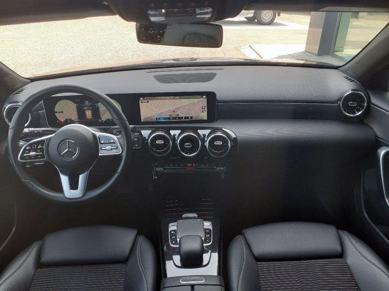 Mercedes-Benz Classe A A 180 d Automatic Premium CERCHI 19" AMG KM CERTIFICATI