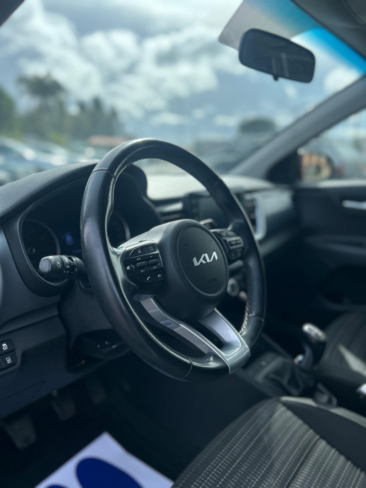 Kia Stonic 1.4 MPI EcoGPL Style B-Color