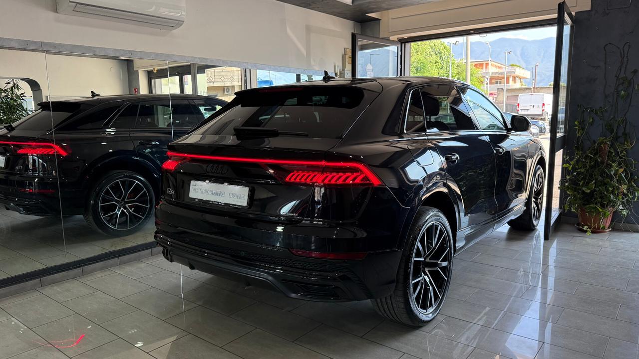 Audi Q8 50 TDI 286 CV quattro S LINE