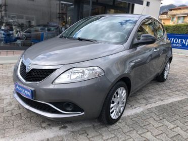Lancia Ypsilon 1.2 69 CV 5 porte PLATINUM UNICO PROPRIETARIO GARANZIA EUROPEA 12 MESI RINNOVABILE