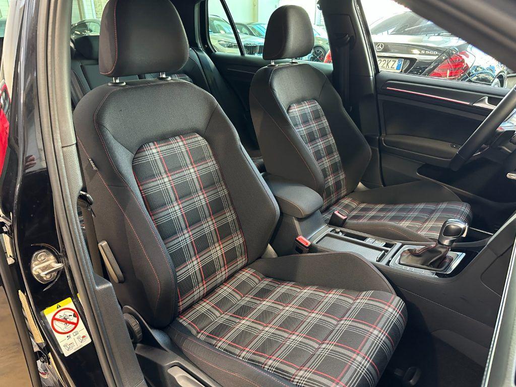 Volkswagen Golf GTI Performance 2.0 245 CV TSI DSG - 18"- Navi - ACC