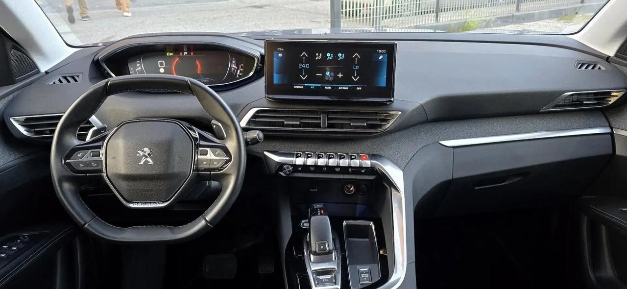 Peugeot 3008 BlueHDi 130 S&S EAT8 Allure