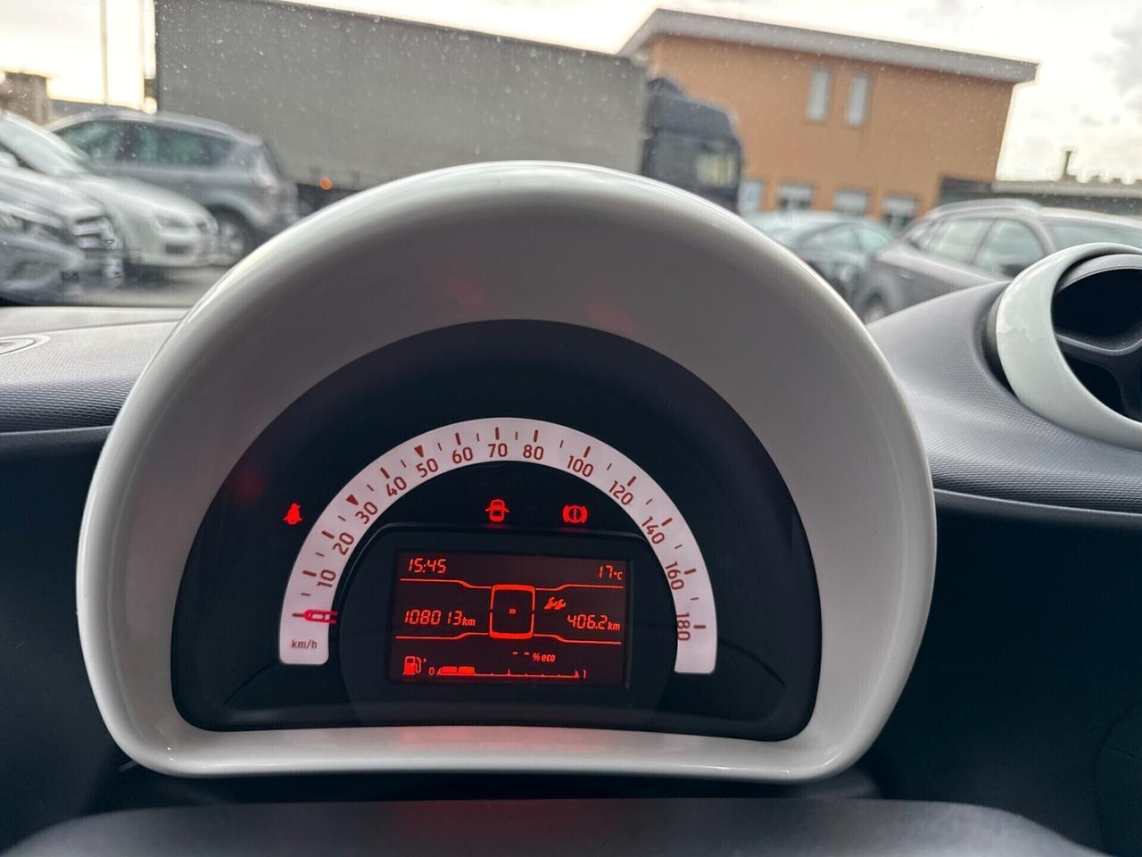 smart forTwo 1.0 71cv NEOPATENTATI