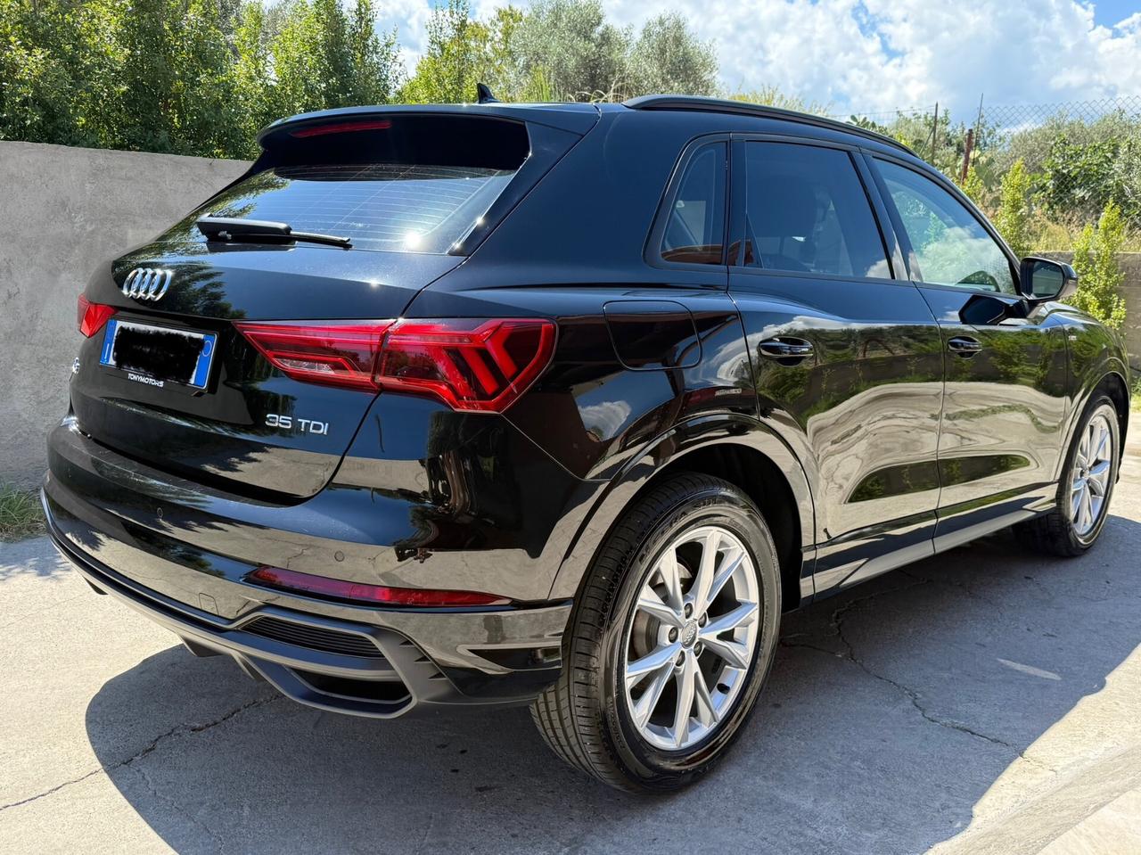 Audi Q3 35 TDI S tronic S line