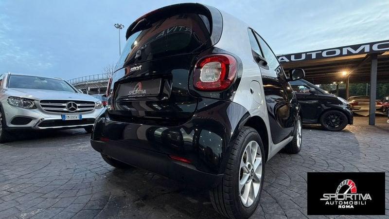 smart fortwo RATA MENSILE 195,00 EURO fortwo 70 1.0 Passion