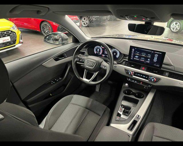 AUDI A4 Avant 40 TDI quattro S tronic Business Advanced