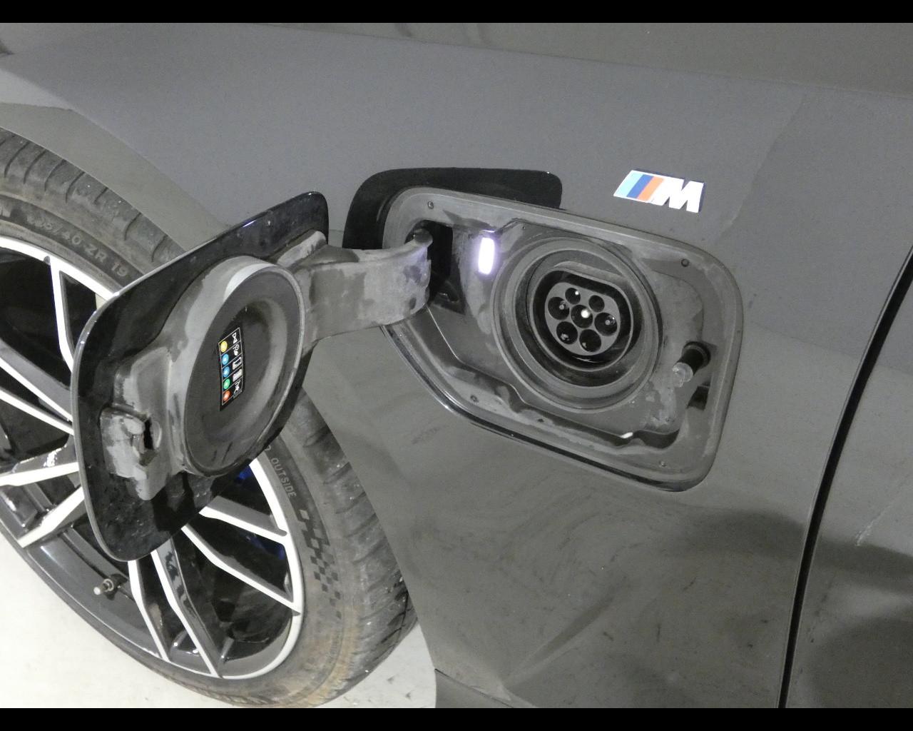 BMW Serie3(G20/21/80/81 - 330e Msport