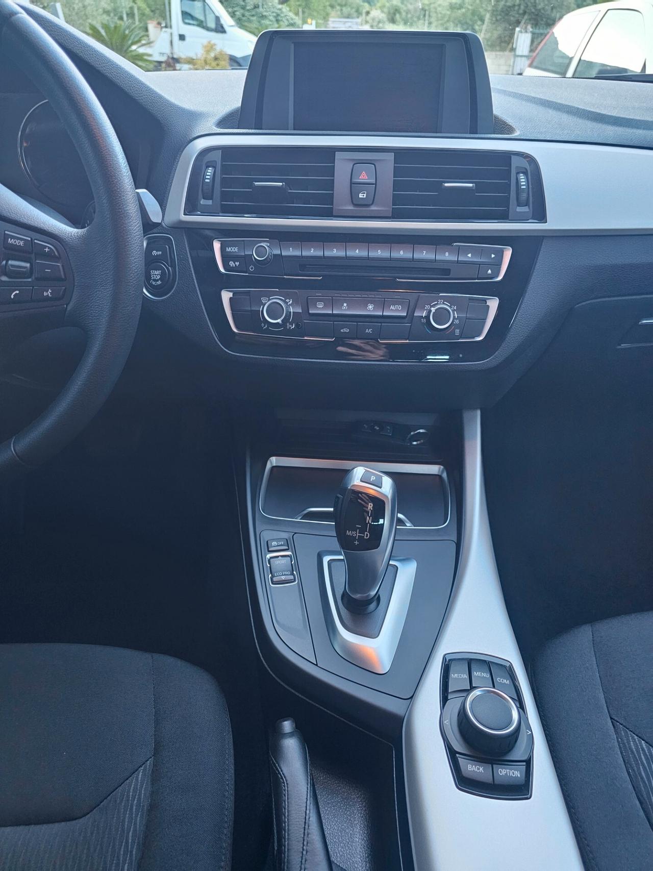 Bmw 118d 5p. Business