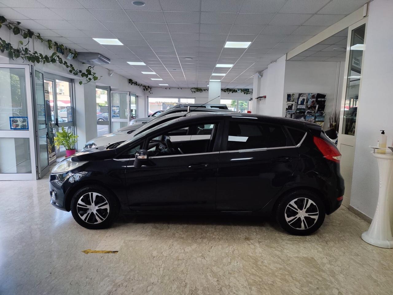 Ford Fiesta 1.4 TDCi 68CV 5 porte NAVIGATORE